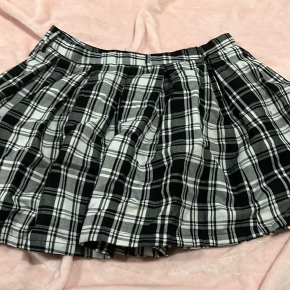 Hot Topic Dresses & Skirts - Hot topic skirt